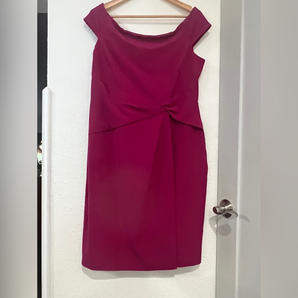 LAUREN RALPH LAUREN Size 14 Fuchsia Off the Shoulder cocktail dress.